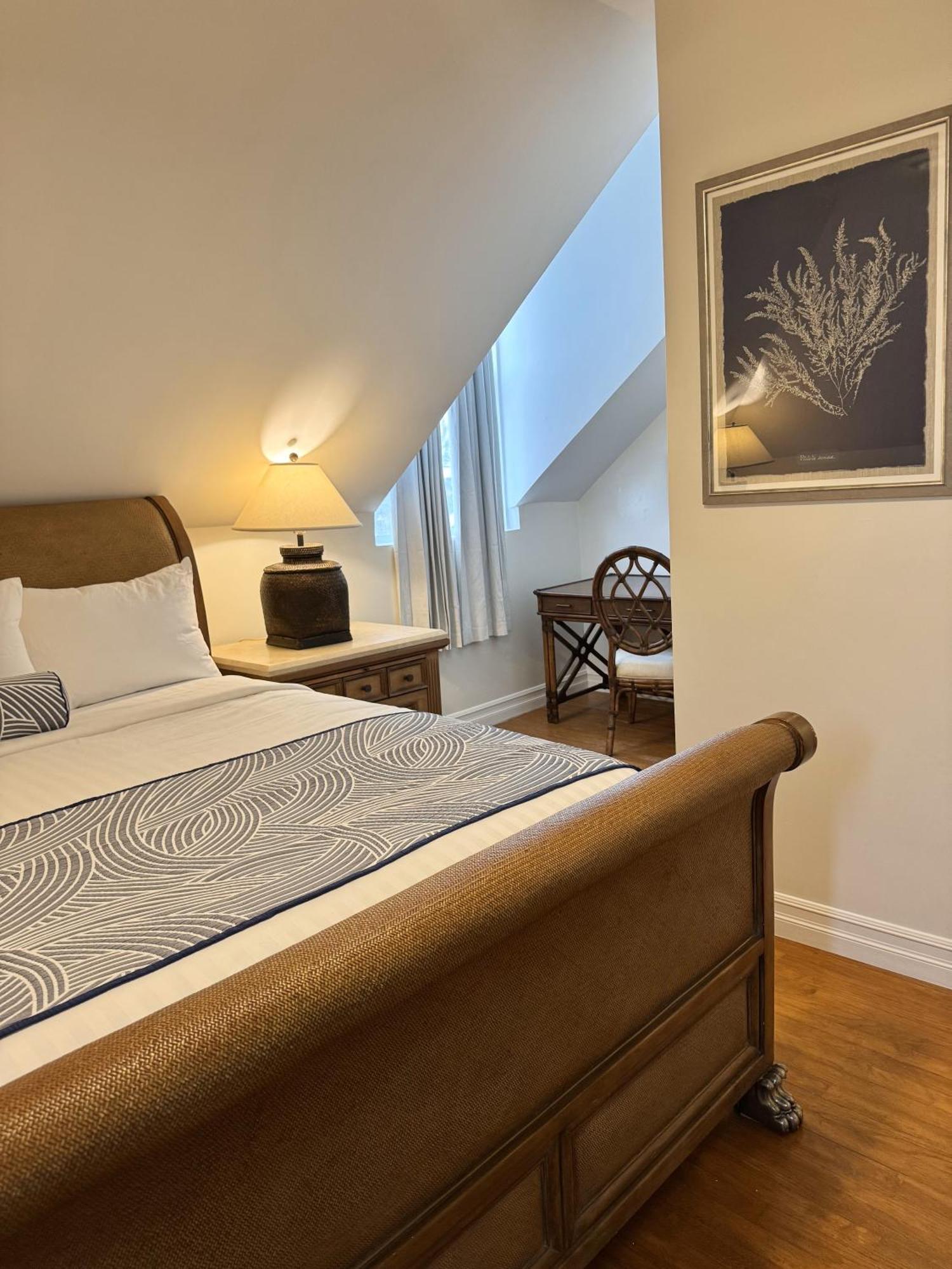 Grand Turk Inn Екстериор снимка